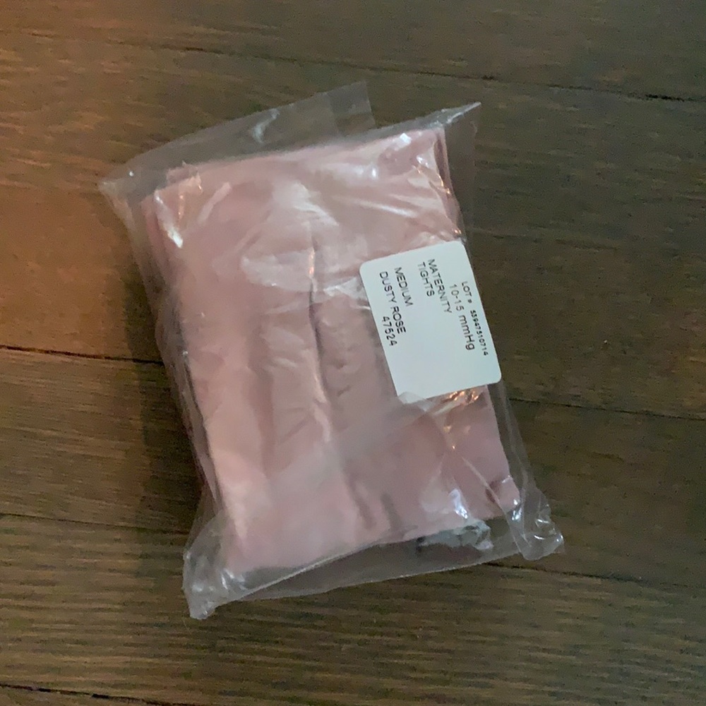 Momo maternity tights